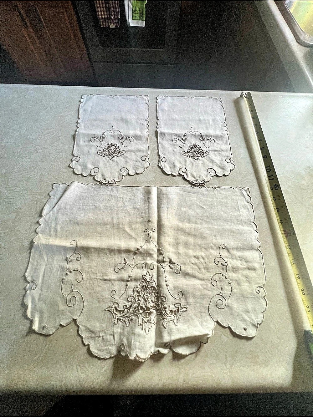 Embroidered White Table Linen Set 1900-1950